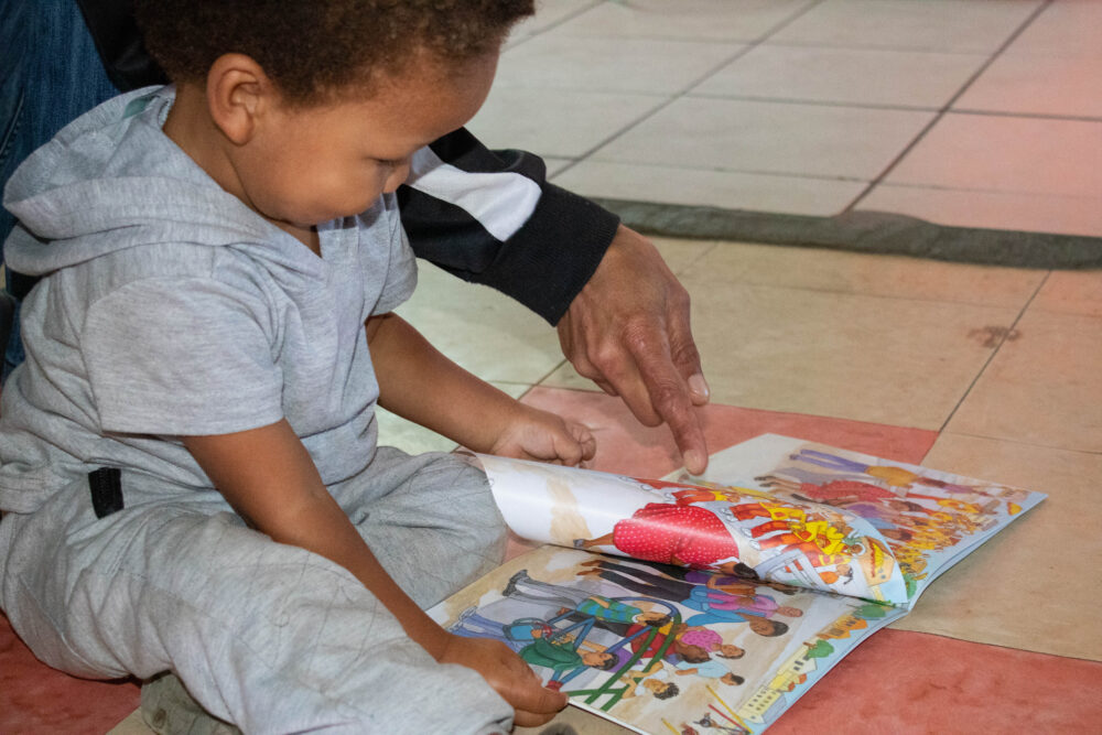 Feature6 Wordlessbook2