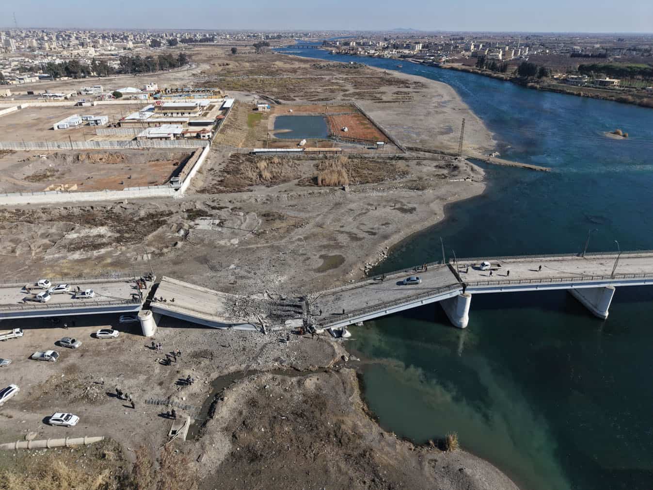 Rashid bridge destroyed by SDF in Raqqa region
