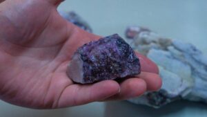 Lithium-pegmatite-1000x563.jpg