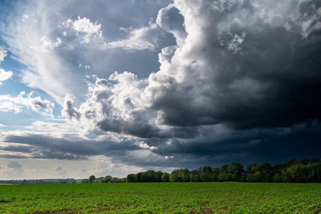 Rain-thunderstorms-South-Africa-weather-18-October-2025.jpg