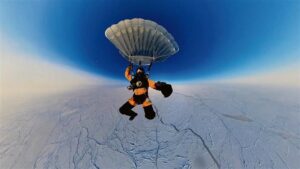 Russian-cosmonaut-and-pilot-to-skydive-from-stratosphere-over-South-Pole.jpeg