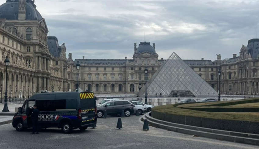 braquage-au-musee-du-Louvre-850x491.jpg