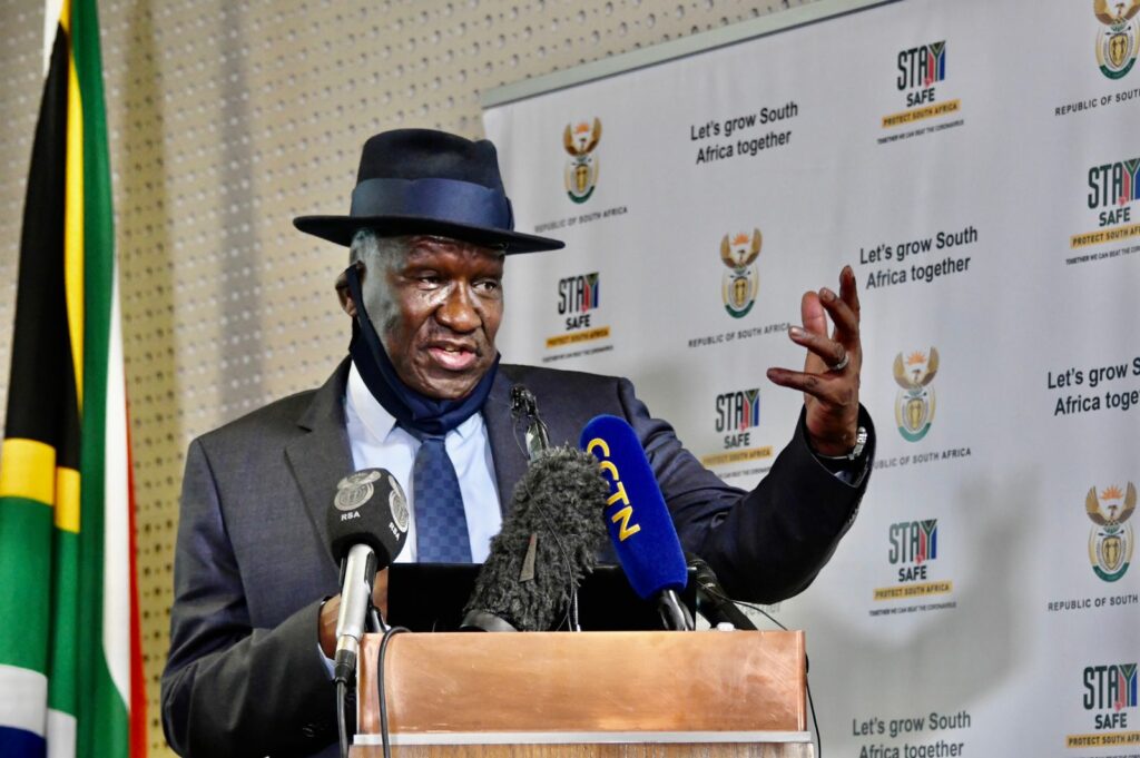 d3f0fd1c-bheki-cele-2-1024x681.jpg