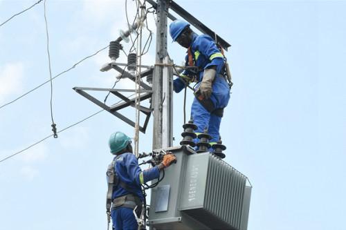 0405-16329-eneo-va-installer-30-transformateurs-pour-reduire-les-delestages-electriques-a-dschang-dans-l-ouest-cameroun_L.jpg