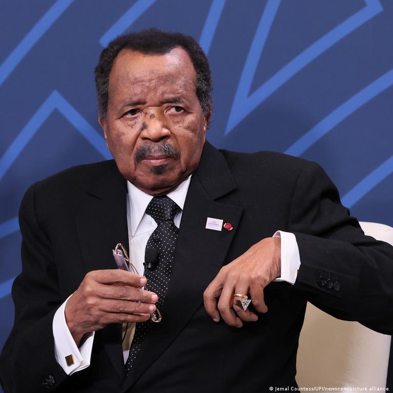 Paul-Biya231223700.jpg