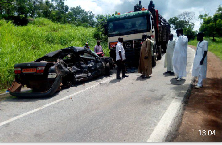 Une-image-de-laccident-qui-a-eu-raison-de-lhonorable-Harouna.jpg